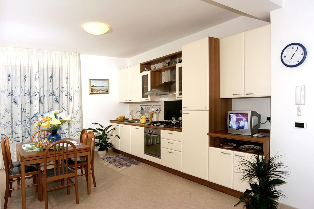 Verde Mare "Appartamenti Per Vacanze" Tortoreto Dış mekan fotoğraf